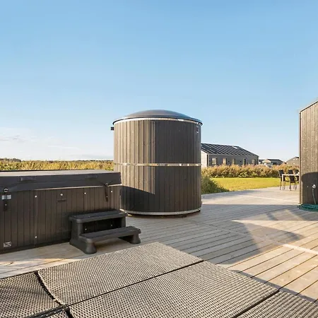 Beautiful In With Sauna *