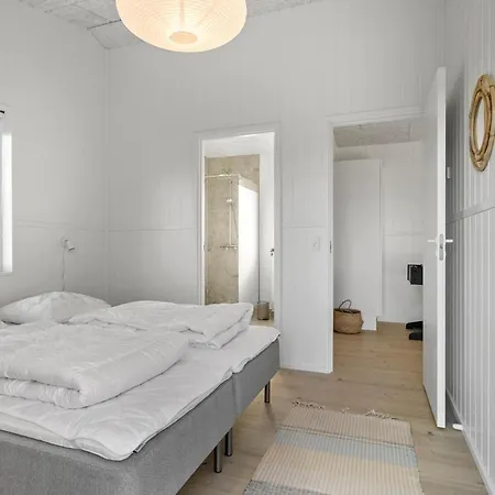 Nydelig Bolig I Med Badstue * Løkken