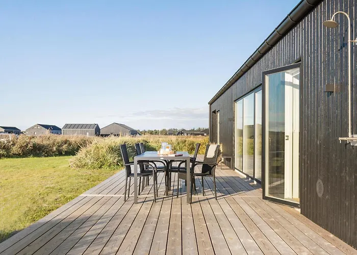 Vakantiehuis Beautiful In With Sauna